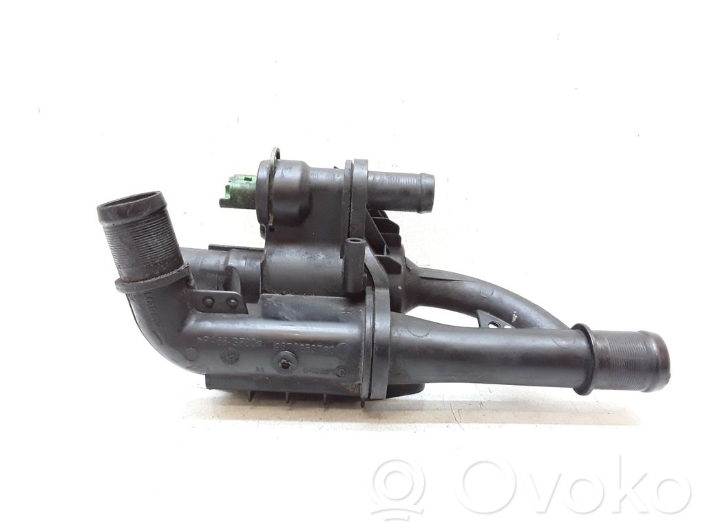 Volvo V70 Termostats / termostata korpuss 