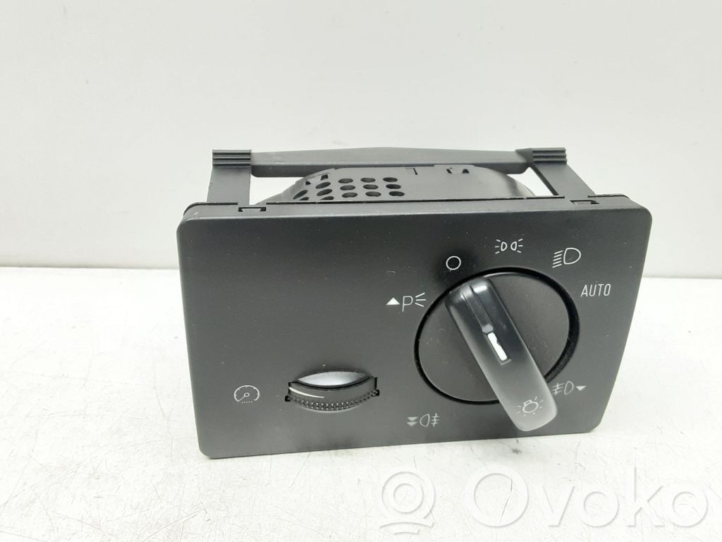 Ford Kuga I Interruptor de luz 
