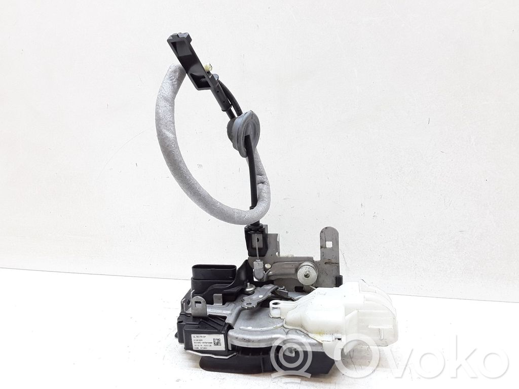 Volvo V40 Front door lock 