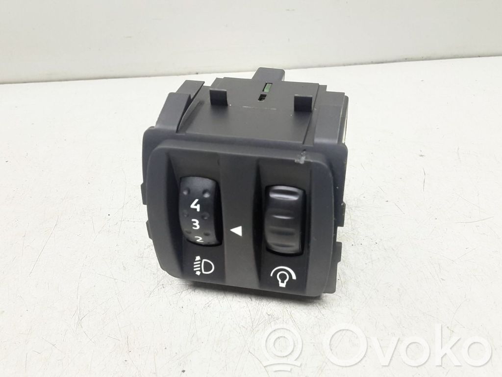 Renault Captur Headlight level height control switch 