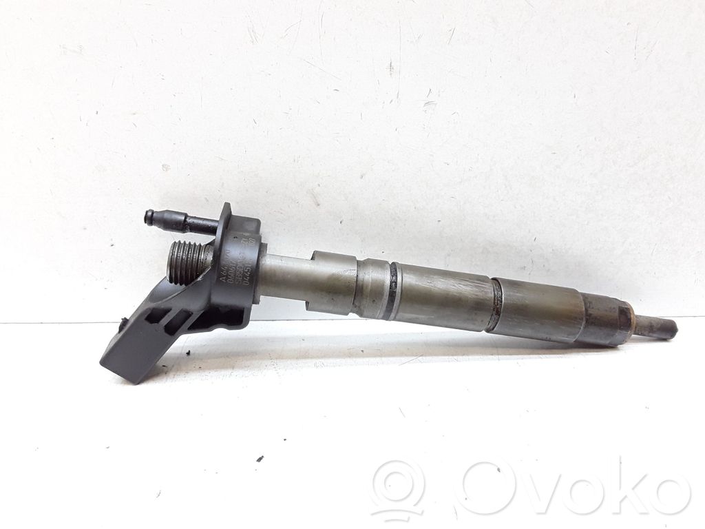 Mercedes-Benz E W211 Fuel injector 