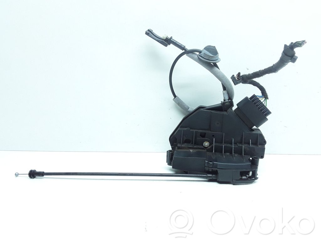 Volvo S60 Front door lock 