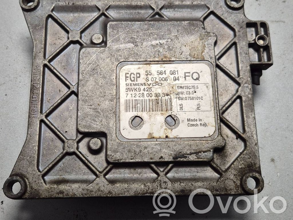 Opel Zafira B Engine control unit/module 