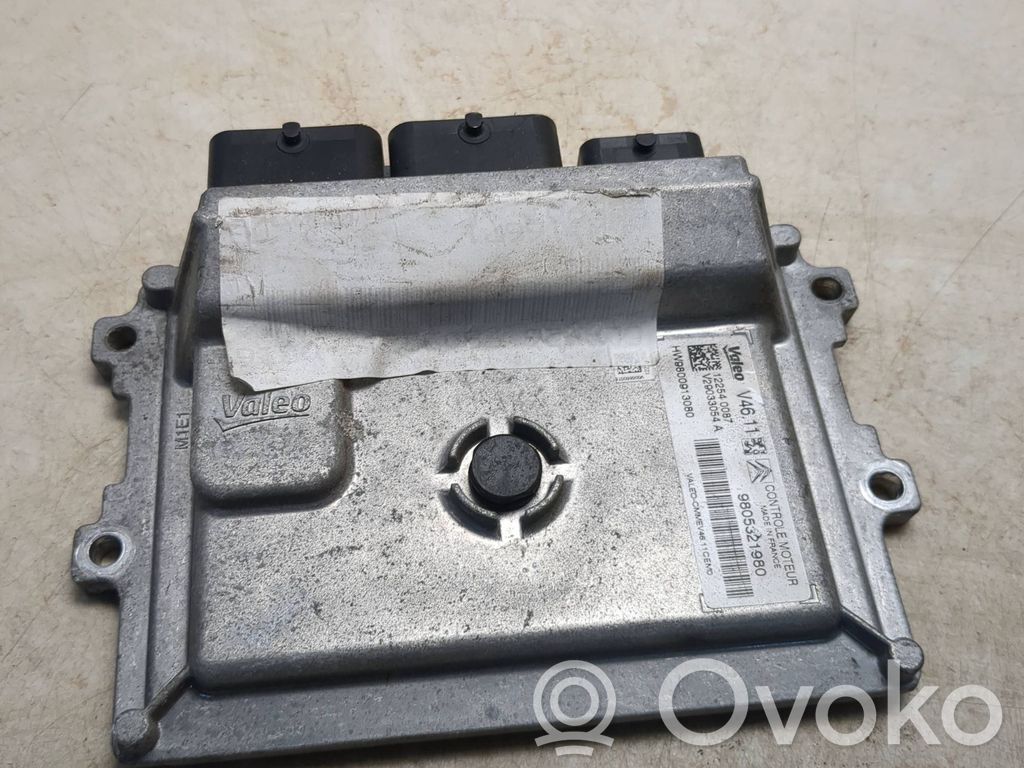 Peugeot 208 I Engine control unit/module 