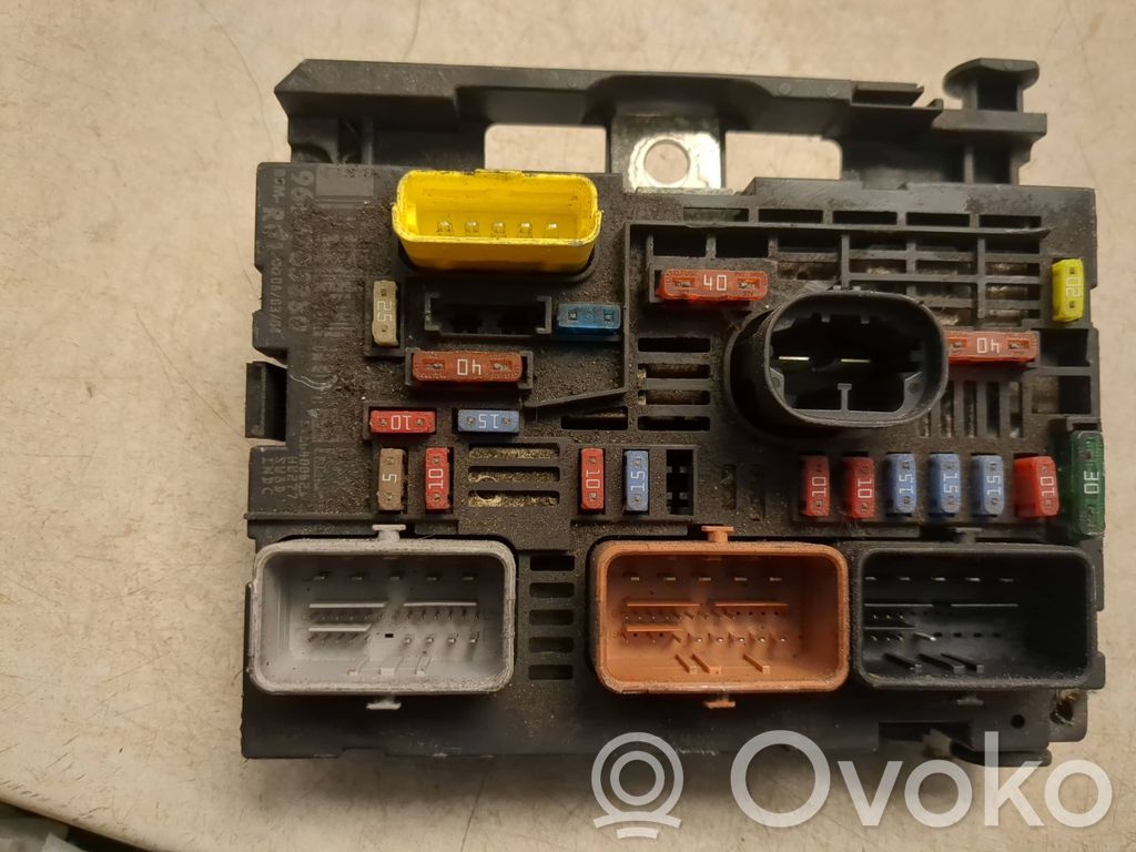 Citroen C4 I Sulakemoduuli 