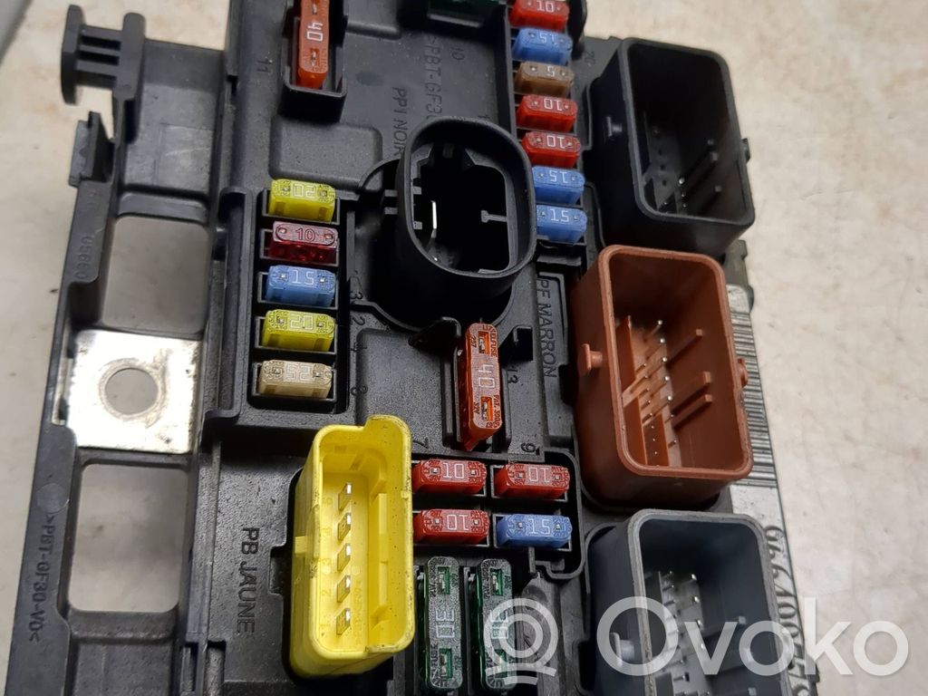 Citroen DS3 Fuse module 