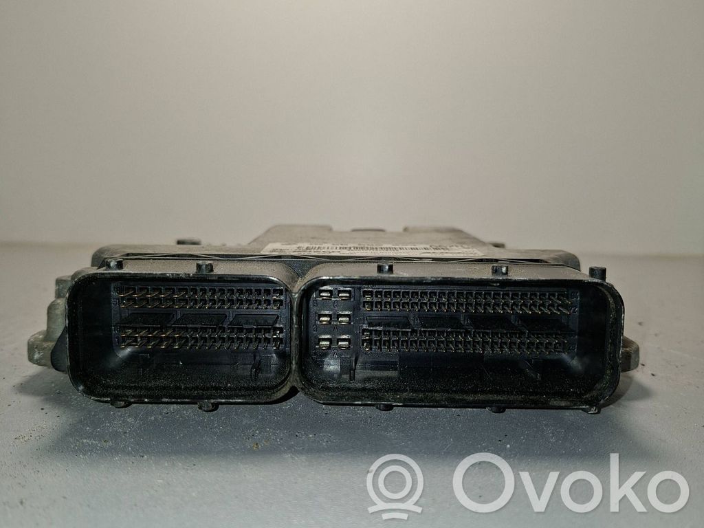 Opel Insignia A Engine control unit/module 
