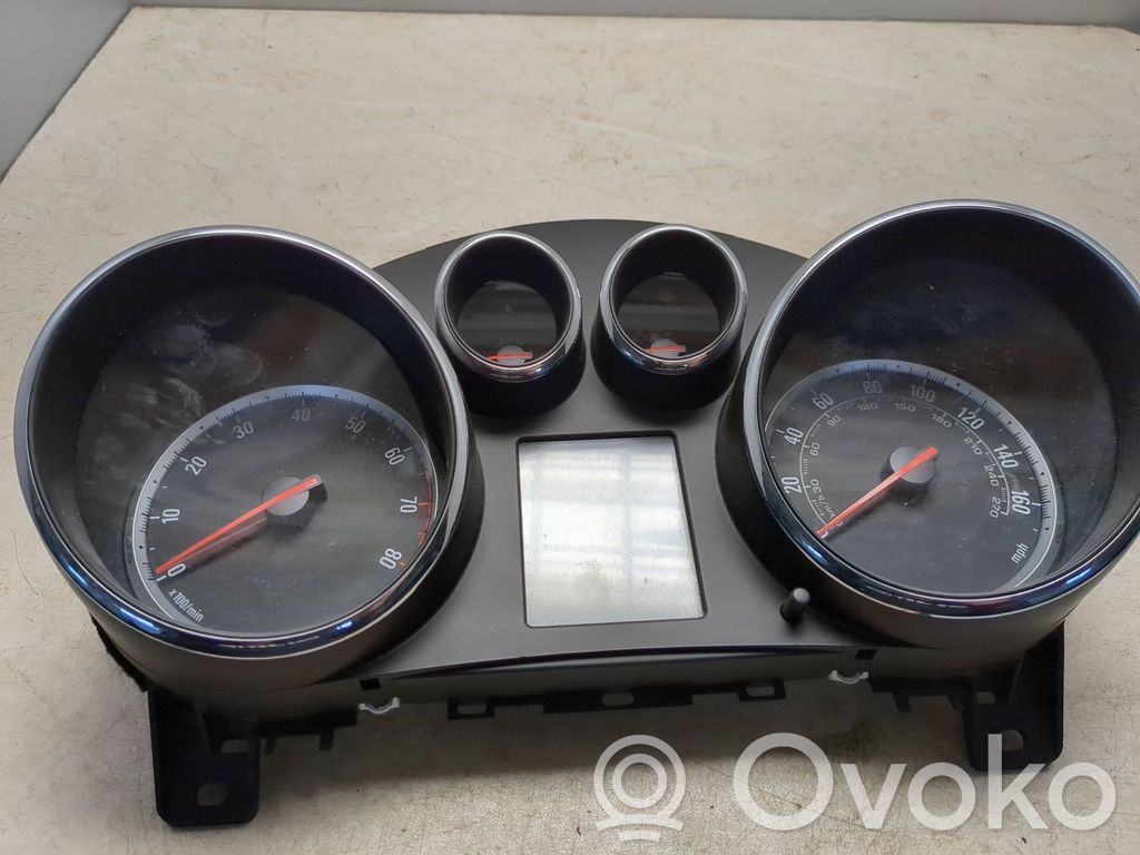 Opel Zafira C Speedometer (instrument cluster) 