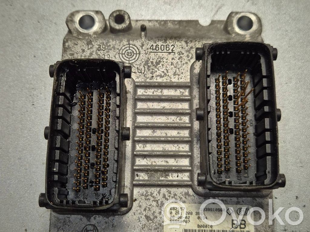 Opel Zafira B Engine control unit/module 