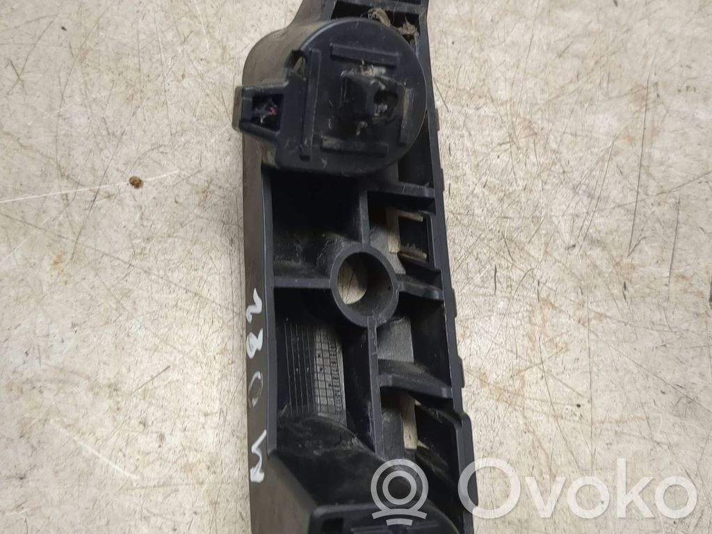 Nissan Note (E12) Front bumper mounting bracket 