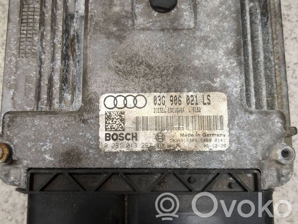 Volkswagen PASSAT B6 Engine control unit/module 
