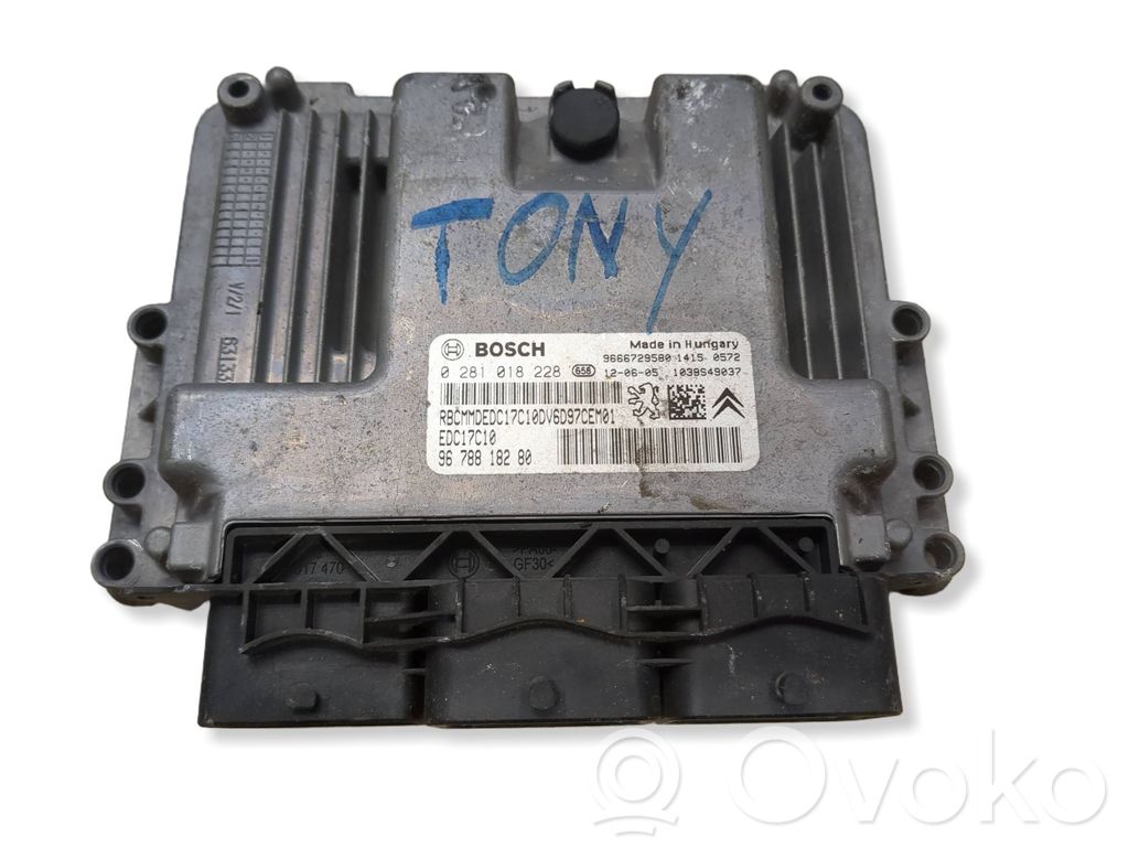 Citroen C4 II Picasso Engine control unit/module 