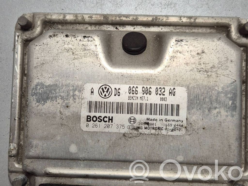 Volkswagen Golf IV Engine control unit/module 