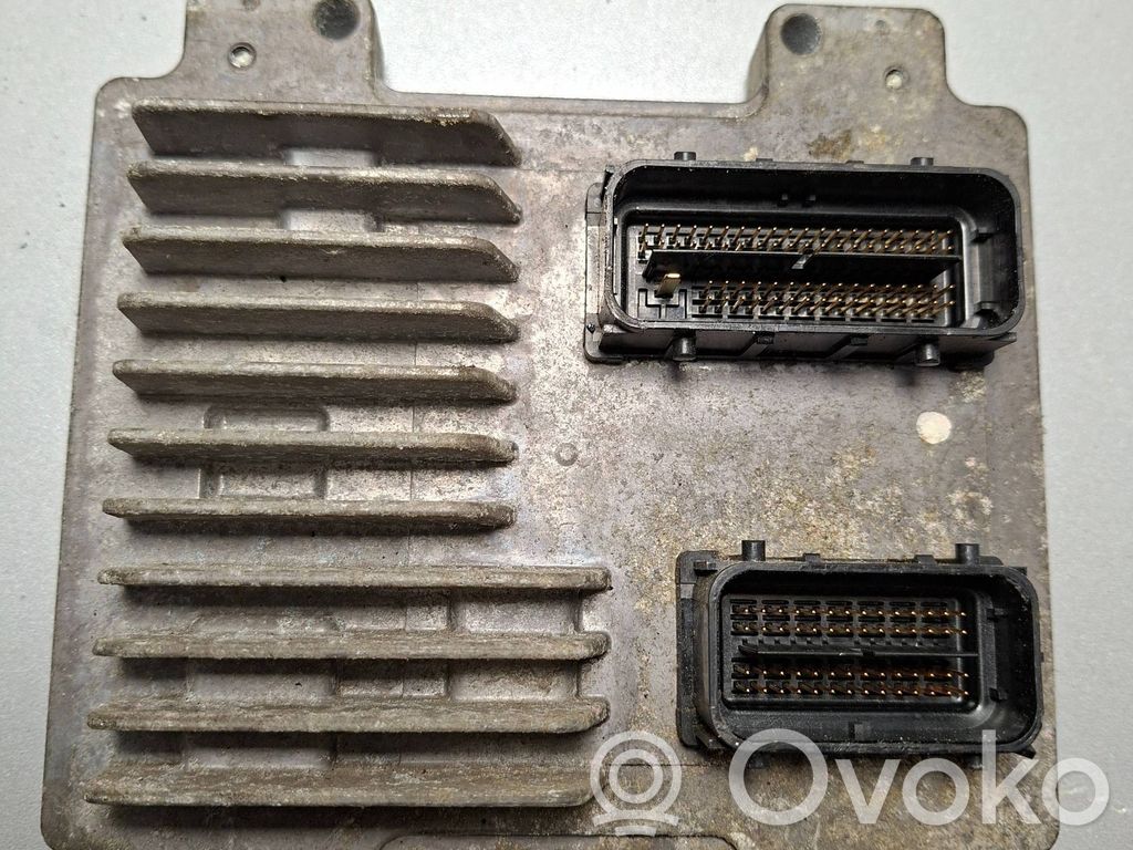 Opel Insignia A Engine control unit/module 