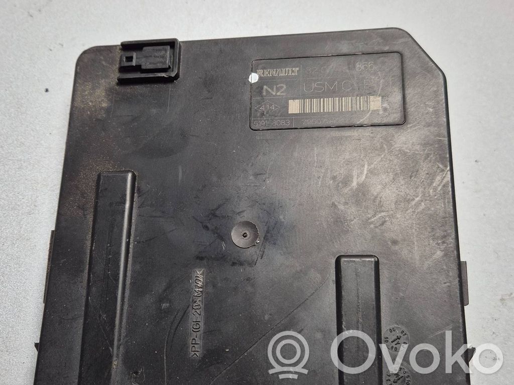 Renault Megane I Módulo de fusible 