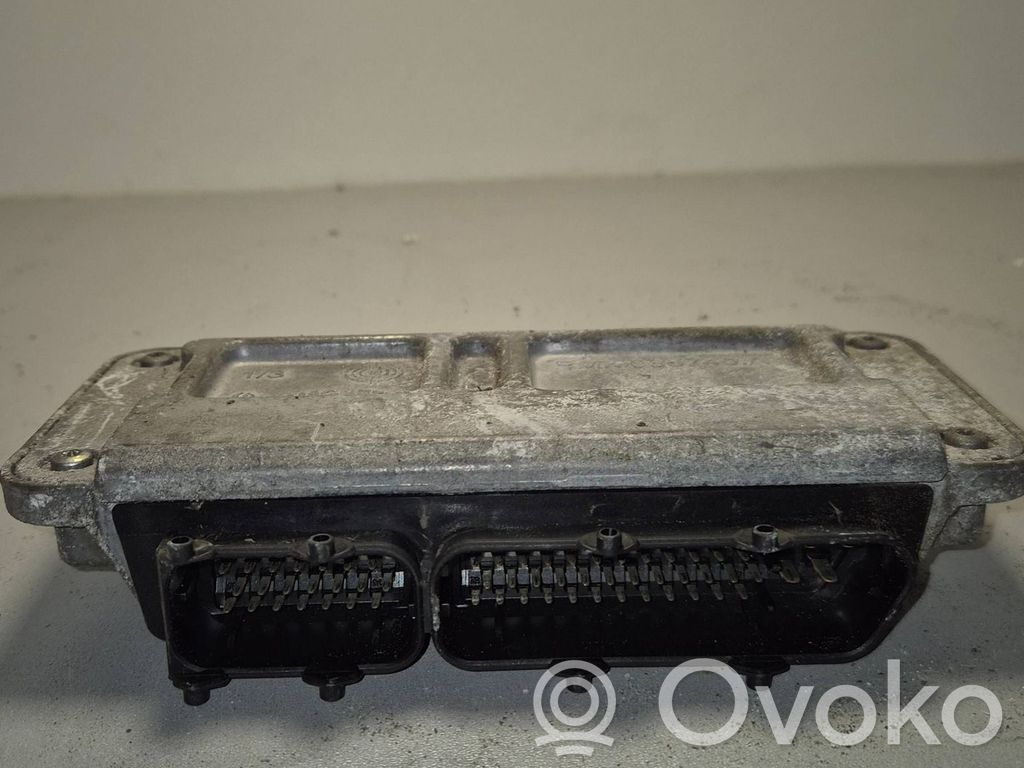 Volkswagen Polo V 6R Engine control unit/module 