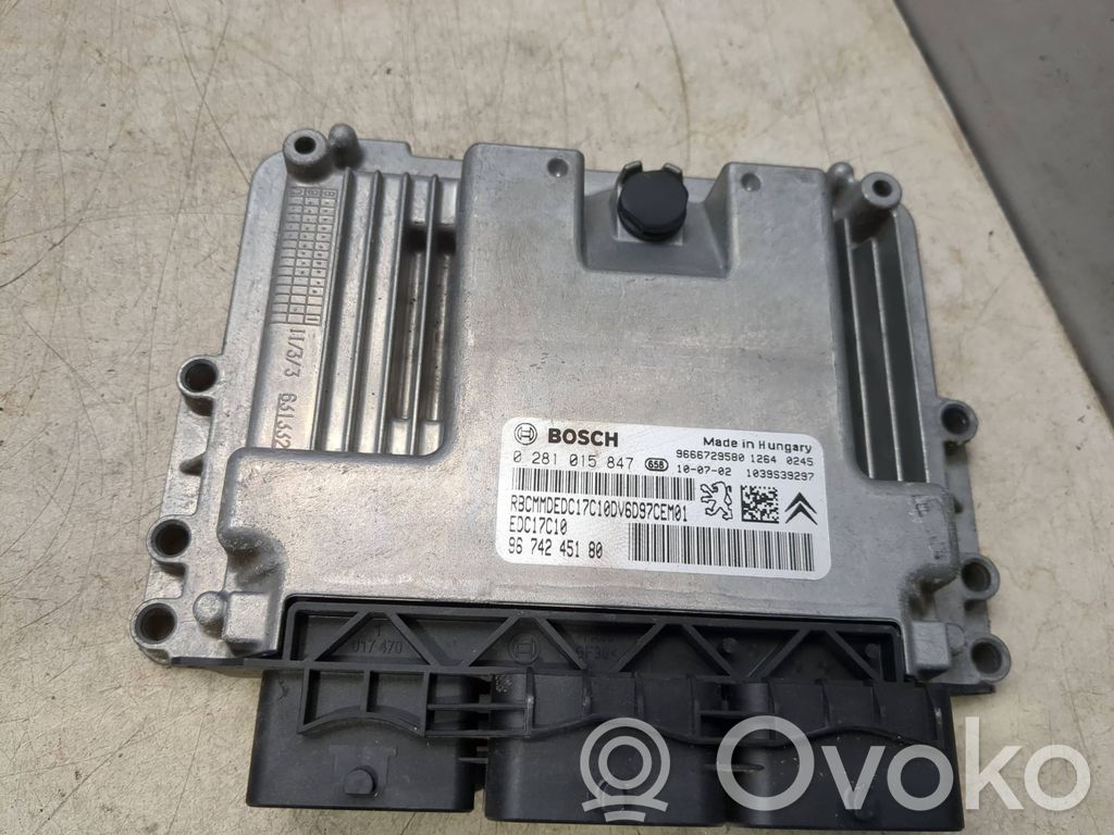 Citroen C4 II Picasso Engine control unit/module 