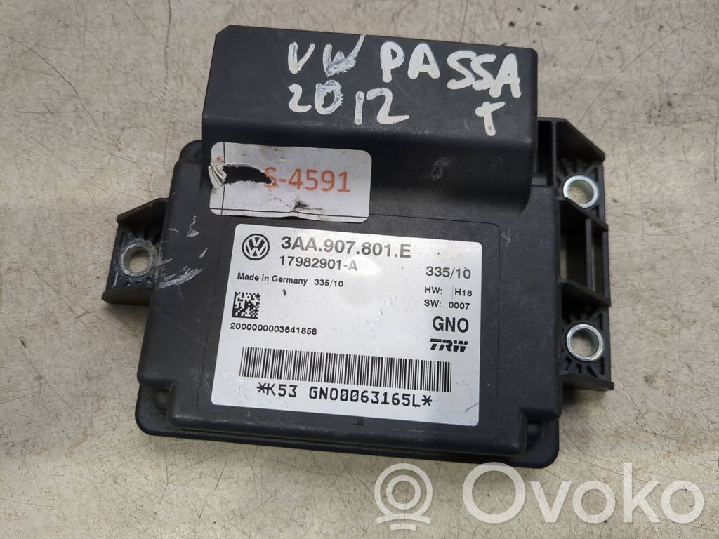 Volkswagen PASSAT B7 Hand brake control module 