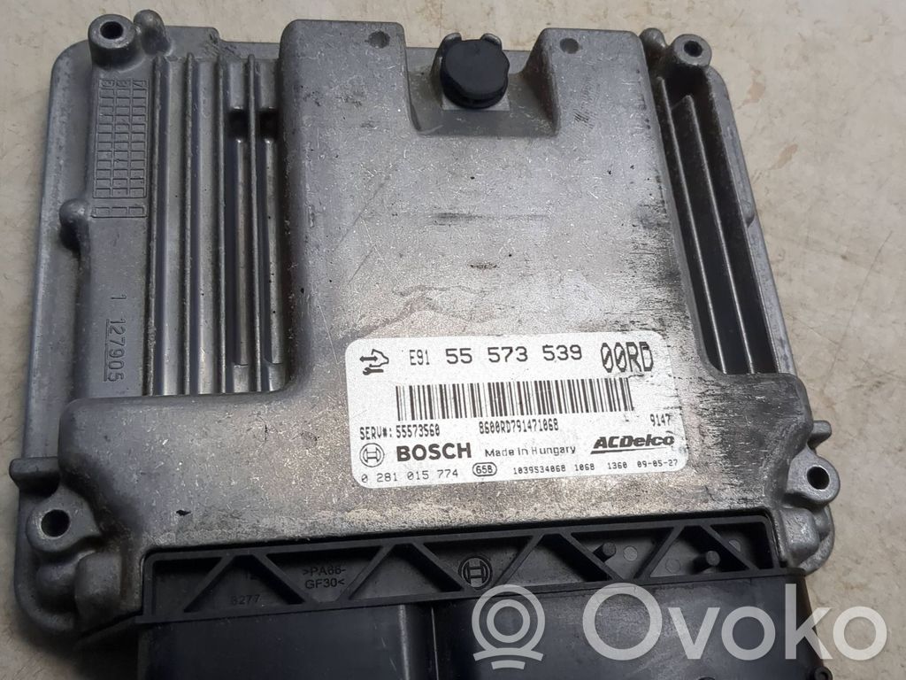 Opel Insignia A Engine control unit/module 