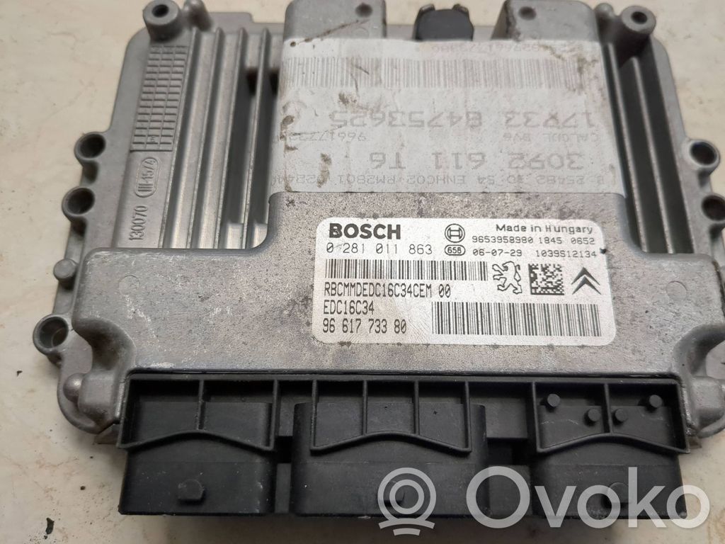Citroen C4 I Picasso Engine control unit/module 