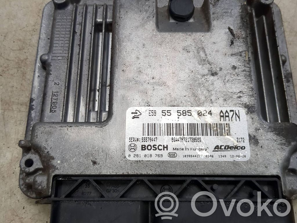 Opel Insignia A Engine control unit/module 
