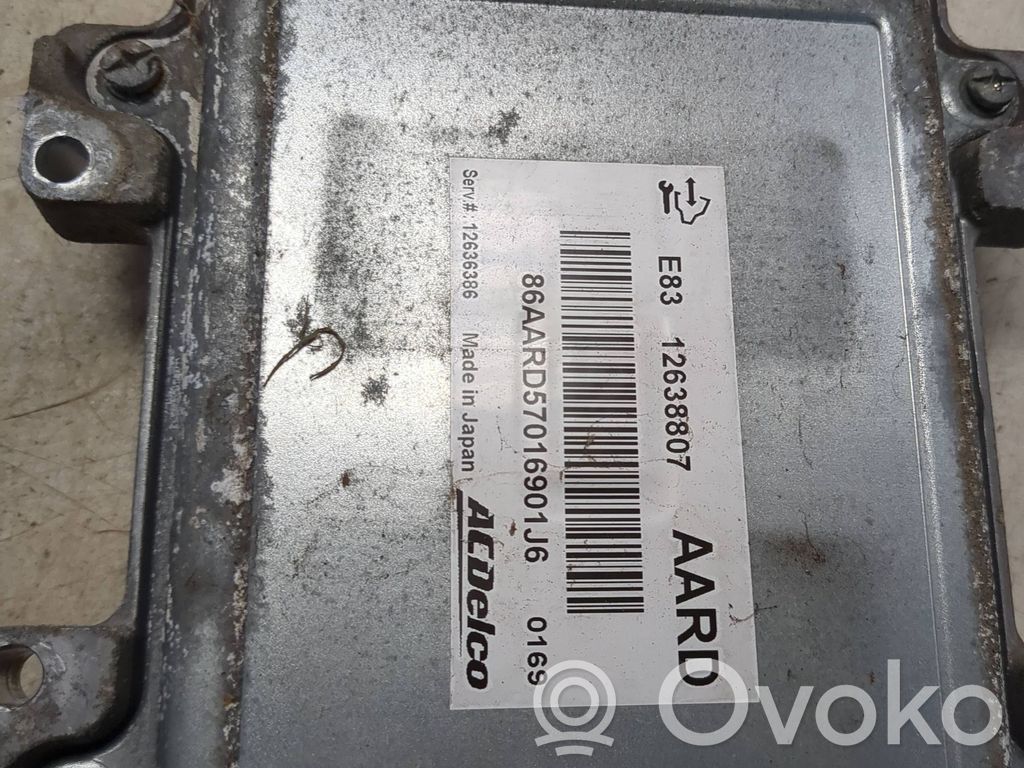 Opel Meriva B Engine control unit/module 