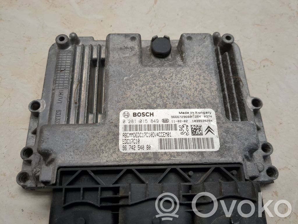 Peugeot 207 Engine control unit/module 