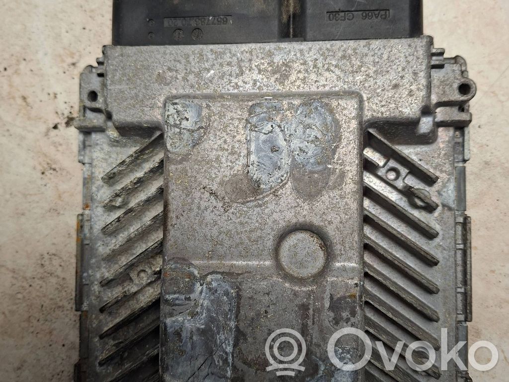 Volkswagen Golf V Engine control unit/module 