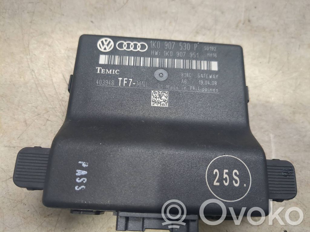 Audi A3 S3 8P Gateway control module 