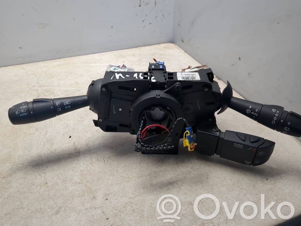 Renault Captur Wiper turn signal indicator stalk/switch 