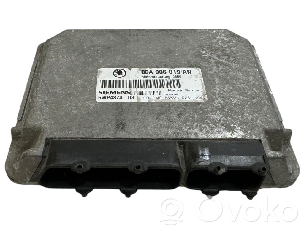 Skoda Octavia Mk1 (1U) Engine control unit/module 