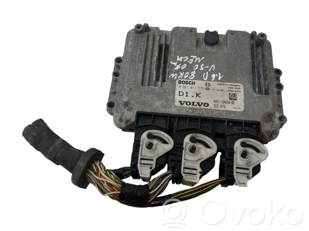Volvo V50 Engine control unit/module 