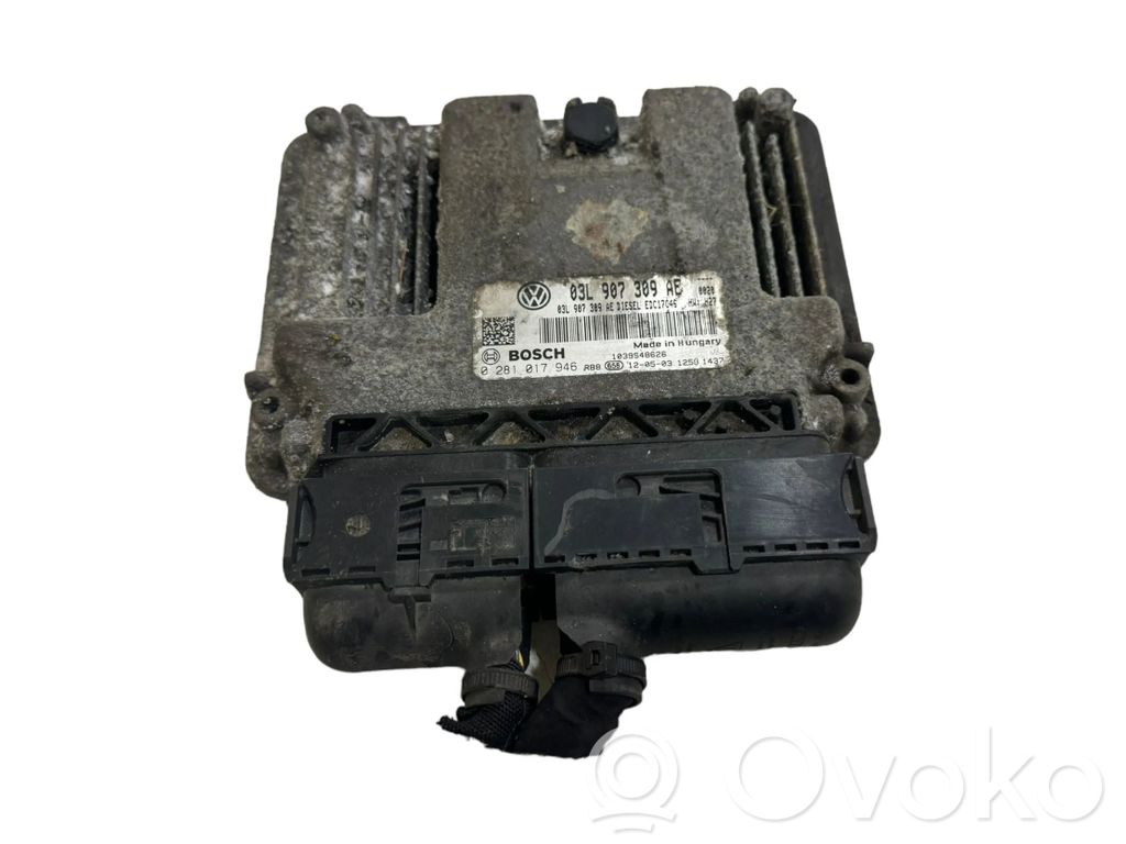 Volkswagen PASSAT B7 Engine control unit/module 