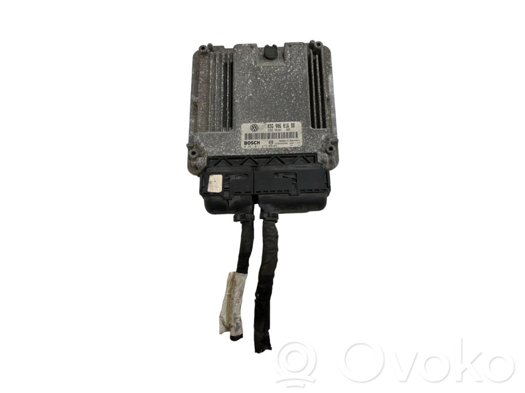 Volkswagen Touran I Engine control unit/module 