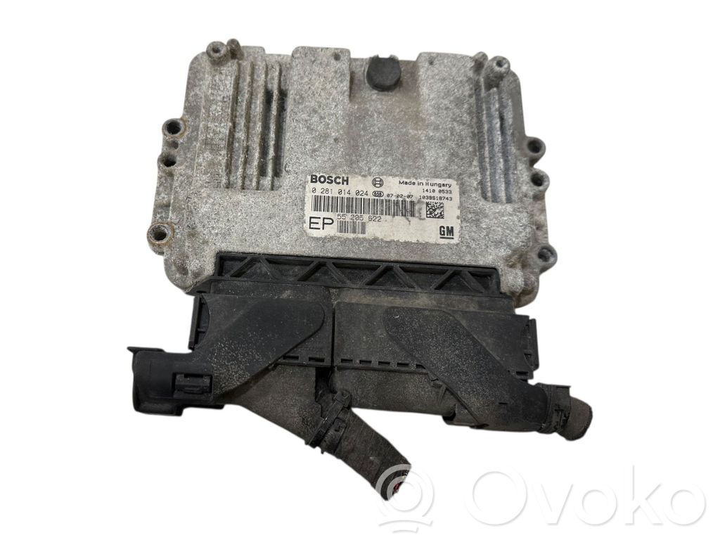 Opel Zafira B Engine control unit/module 