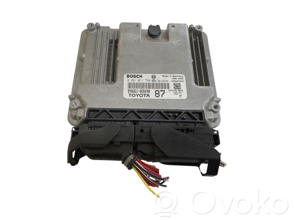 Toyota Corolla E120 E130 Engine control unit/module 