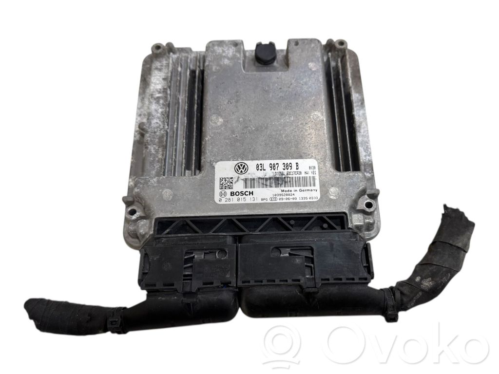 Volkswagen PASSAT B6 Engine control unit/module 
