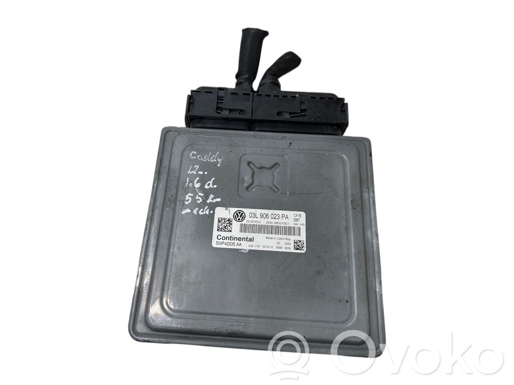 Volkswagen Caddy Engine control unit/module 