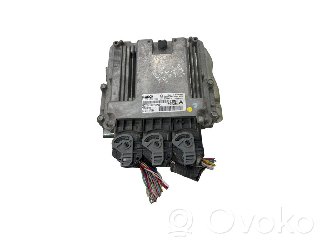 Peugeot 4007 Engine control unit/module 