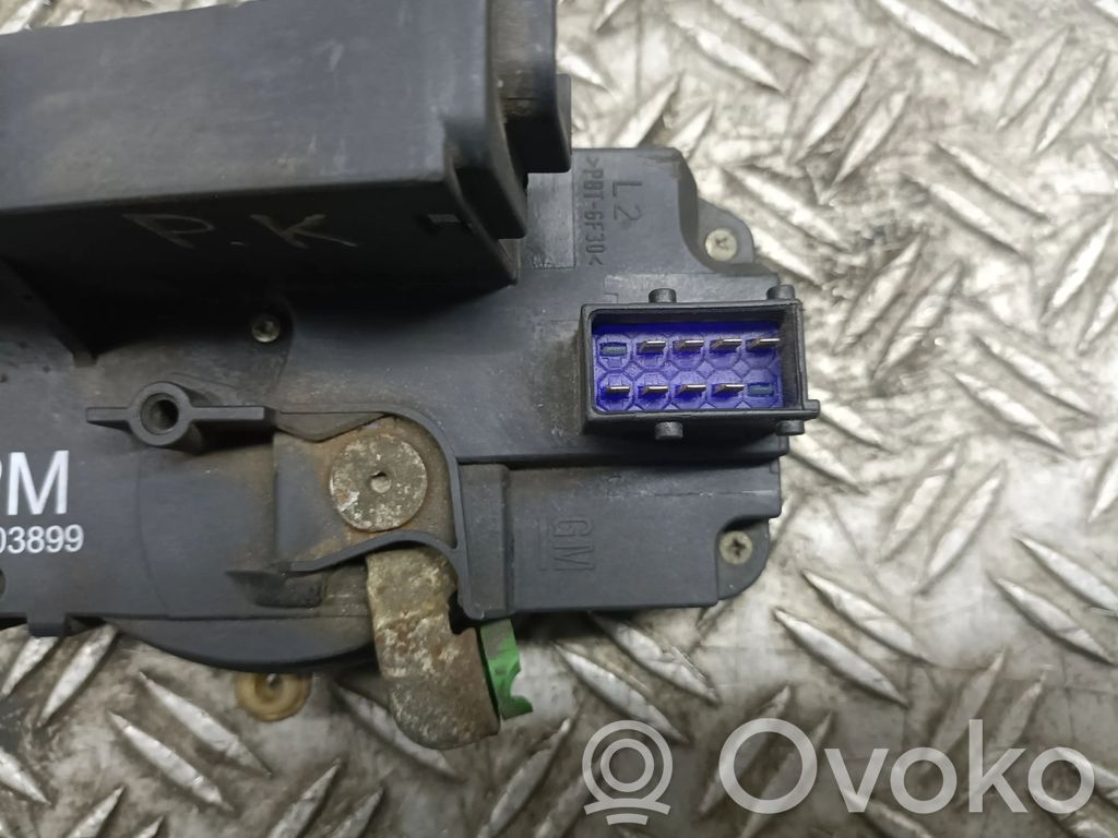 Opel Meriva A Priekinė durų spyna 