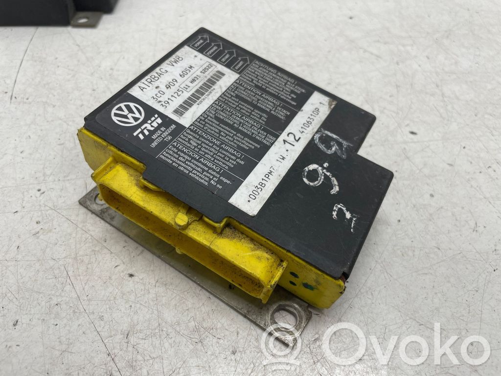 Volkswagen PASSAT B6 Airbag control unit/module 