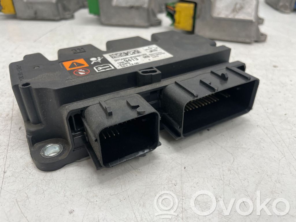 Opel Zafira C Airbag control unit/module 