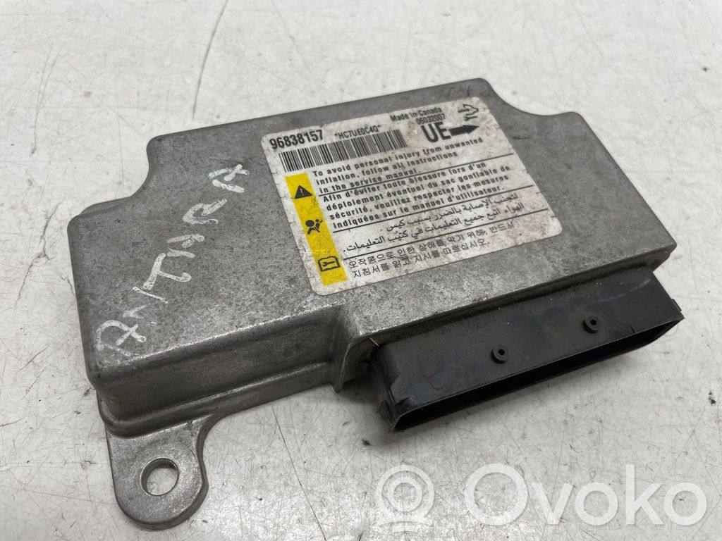 Opel Zafira B Airbag control unit/module 