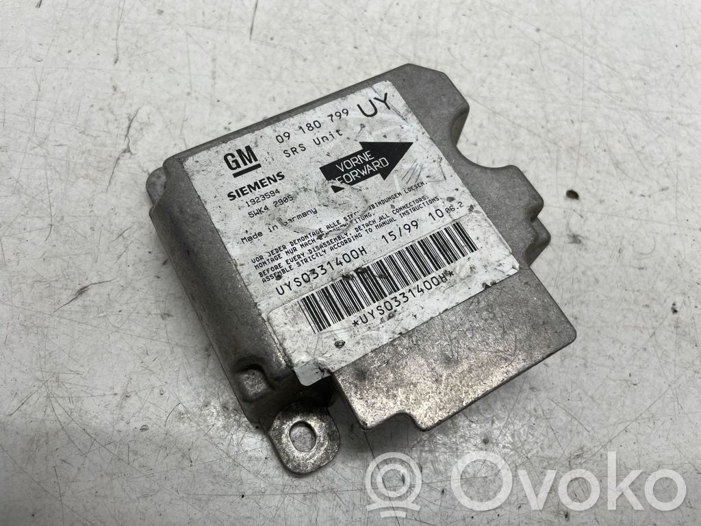 Opel Zafira B Airbag control unit/module 