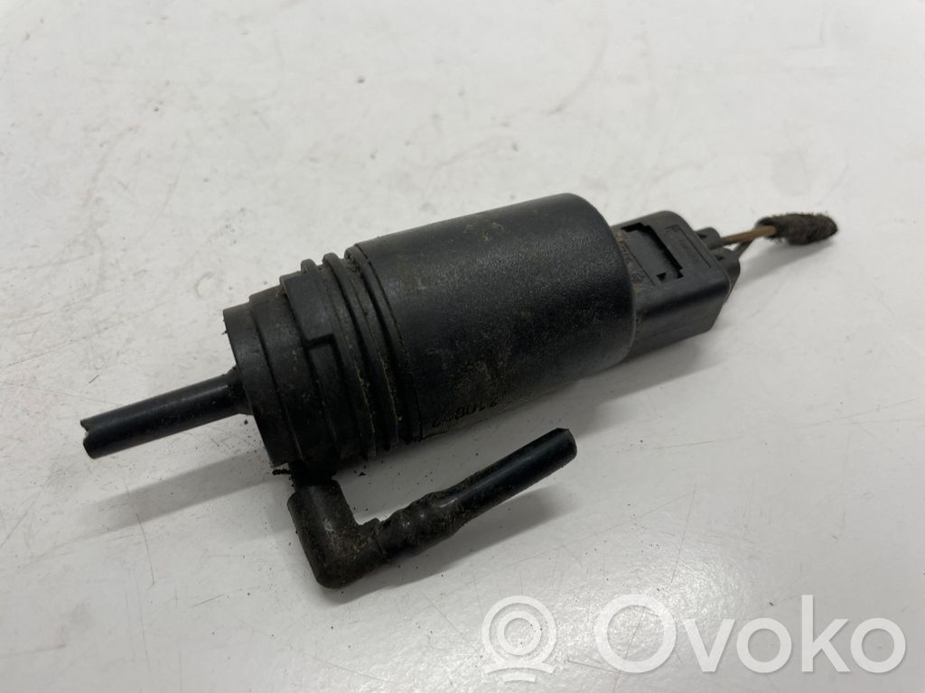 BMW 5 F10 F11 Windscreen/windshield washer pump 