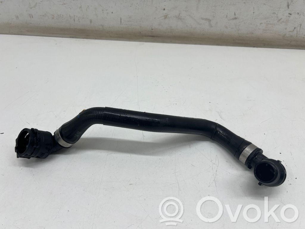 BMW i4 Engine coolant pipe/hose 
