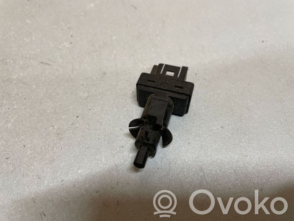 Mercedes-Benz C W202 Interruptor sensor del pedal de freno 