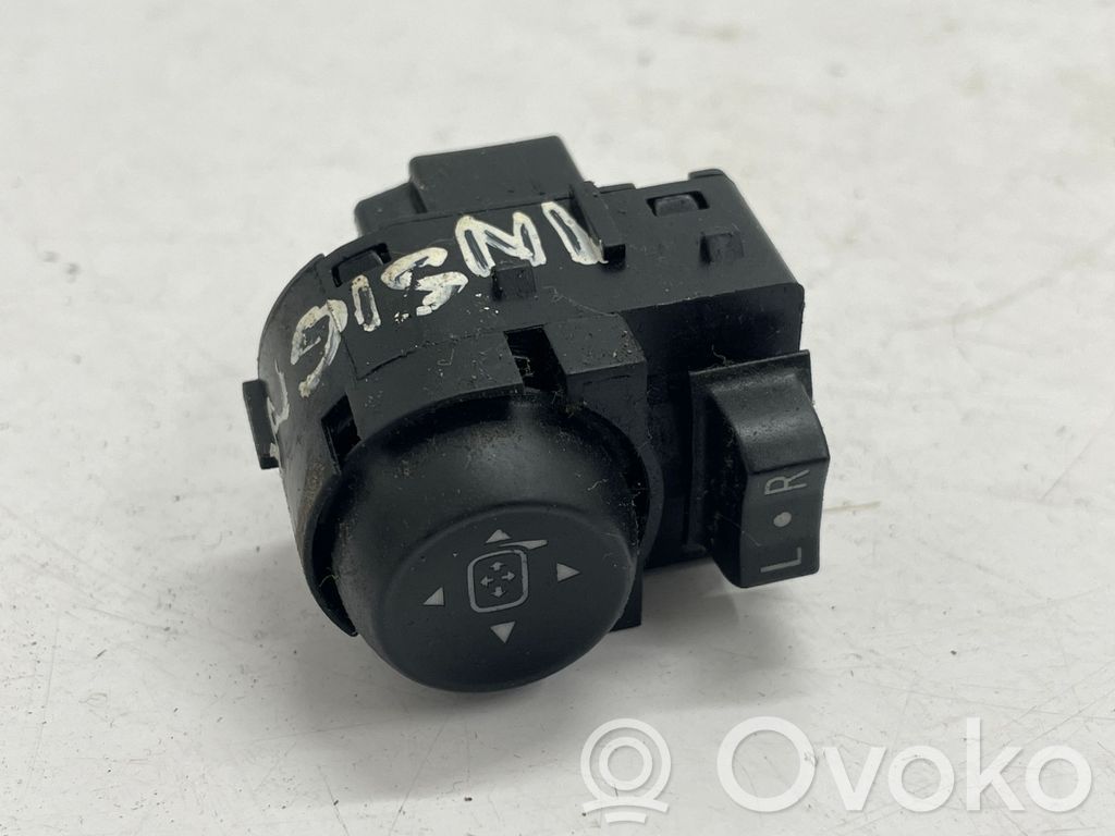 Opel Insignia A Wing mirror switch 