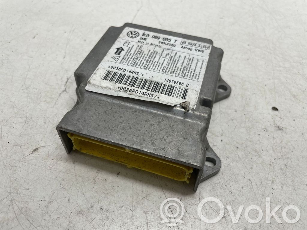 Skoda Octavia Mk3 (5E) Airbag control unit/module 