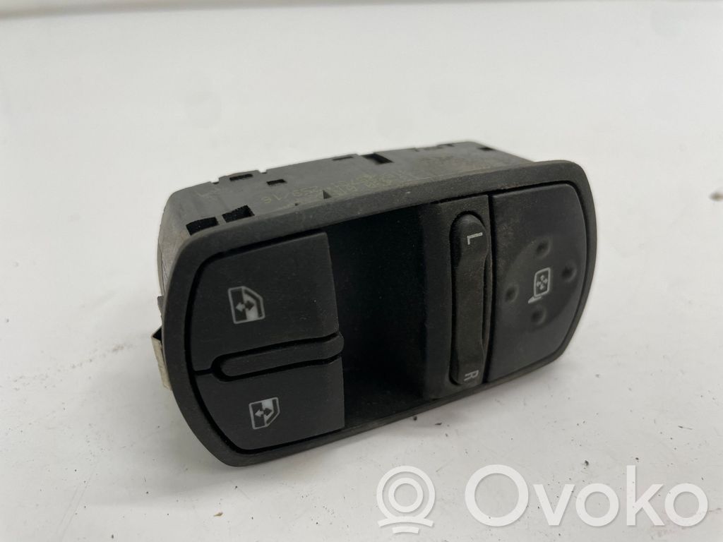 Opel Corsa E Electric window control switch 